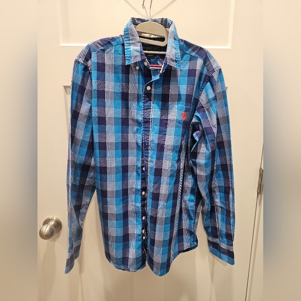 U.S. Polo Assn. Med Button Down Shirt Long Sleeve Checkered Wrinkle Free